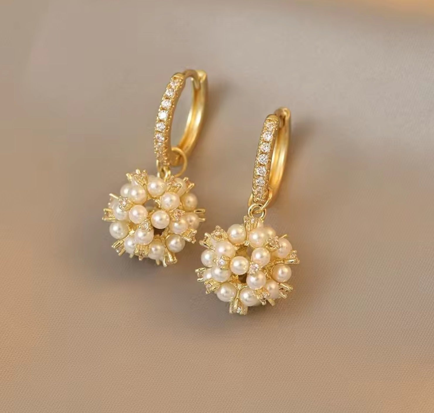 Royal Pearl Sphere Earrings - AR-145
