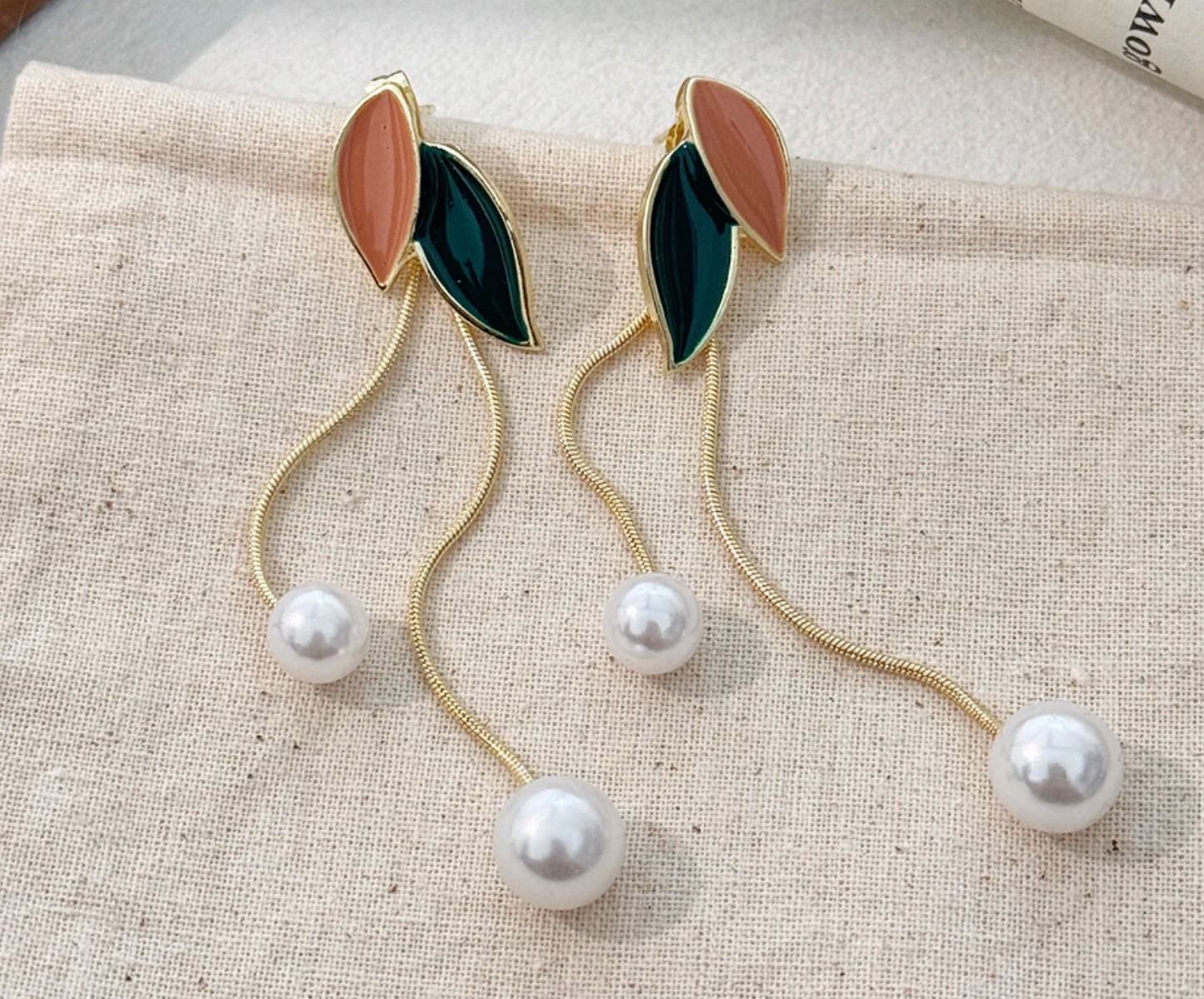 Aurelia Leaf Pearl Earrings - AR-129