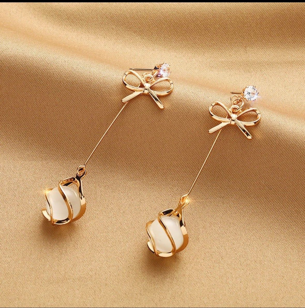 Gold bow tulip drop earrings - AR-141