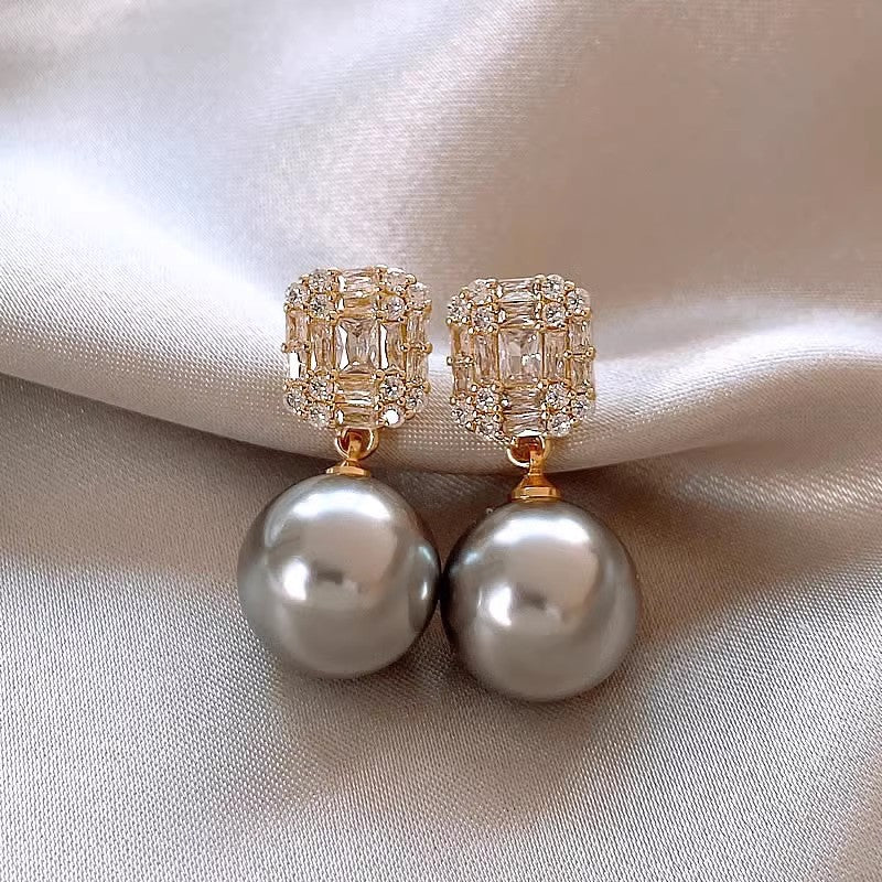 Empress Luxe Pearl Earrings - AR-131