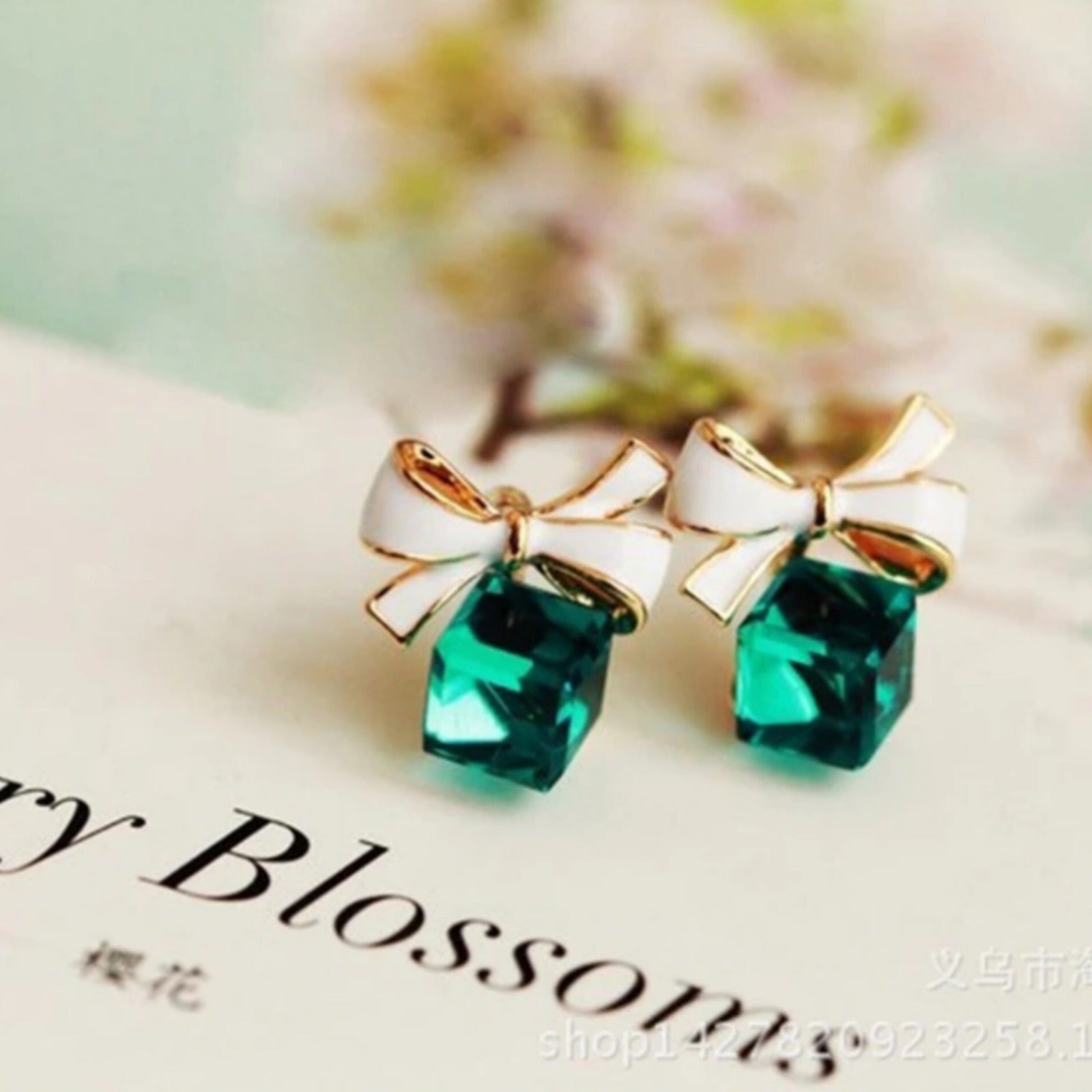 Green Bow Crystal Drop Earring - AR-139