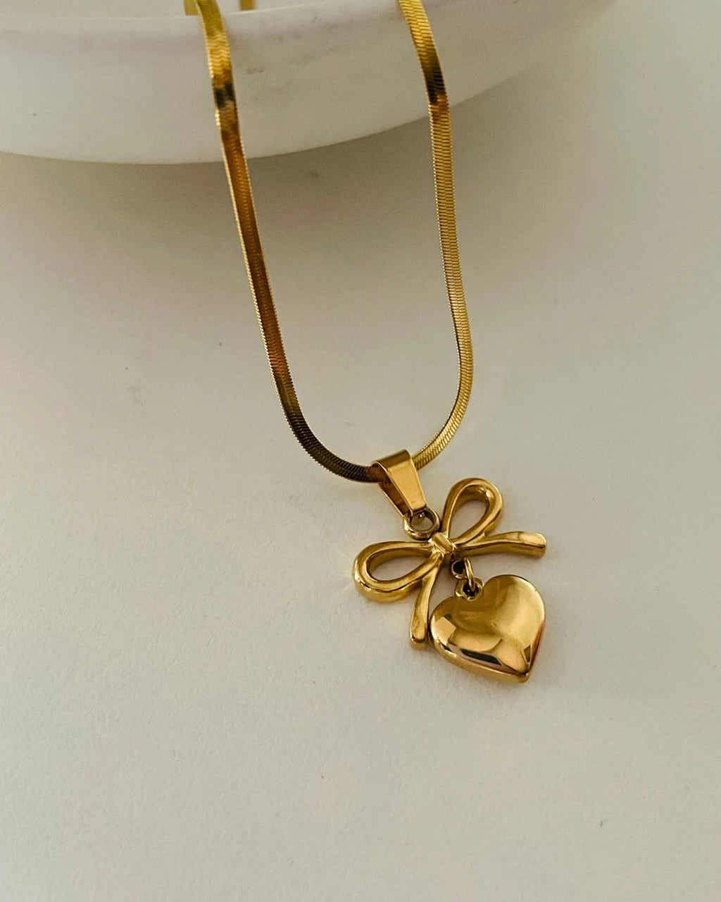 Golden Love Knot Necklace - NK-01