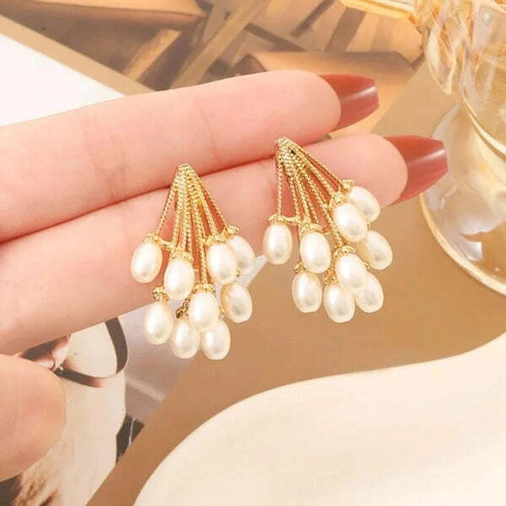 Bunch Of Grapes Gold Plated Stud Earrings - AR-21