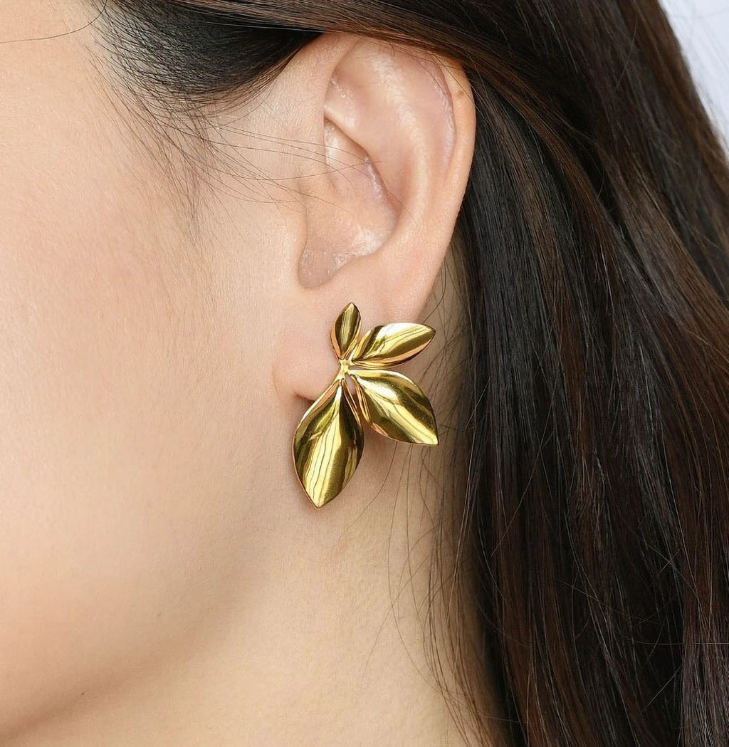 Gold Leaf Petal Stud Earrings - AR - 192