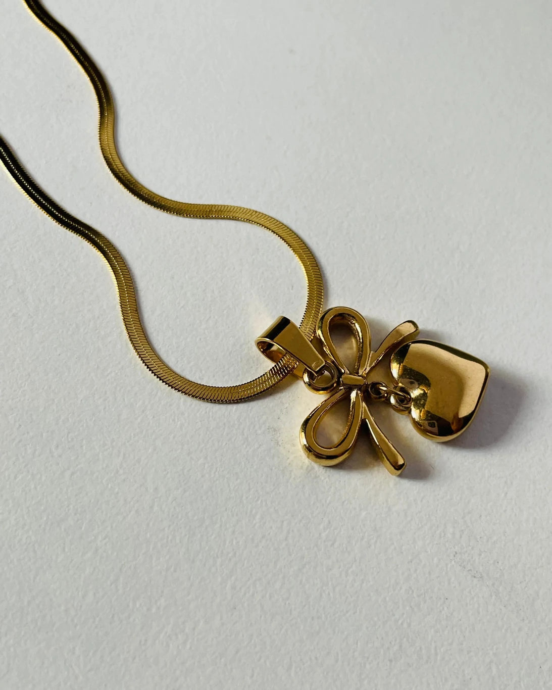 Golden Love Knot Necklace - NK-01