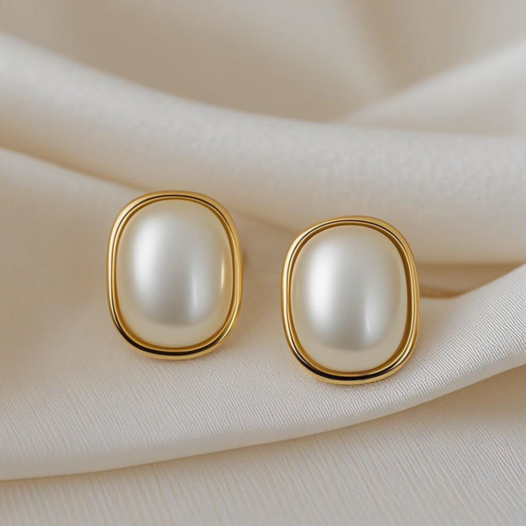 Gold Frame Oval Pearl Stud Earrings - AR - 179
