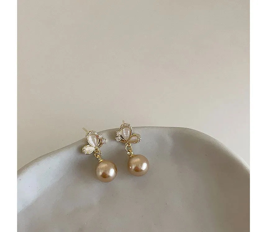 Butterfly pearl drop earrings - AR-138
