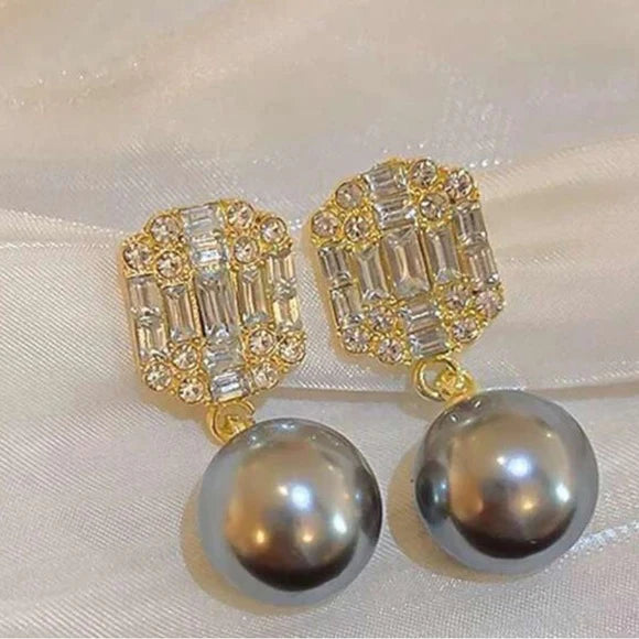 Empress Luxe Pearl Earrings - AR-131