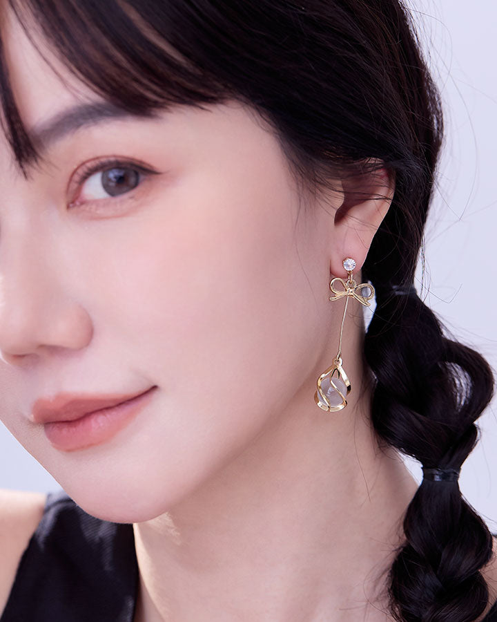 Gold bow tulip drop earrings - AR-141