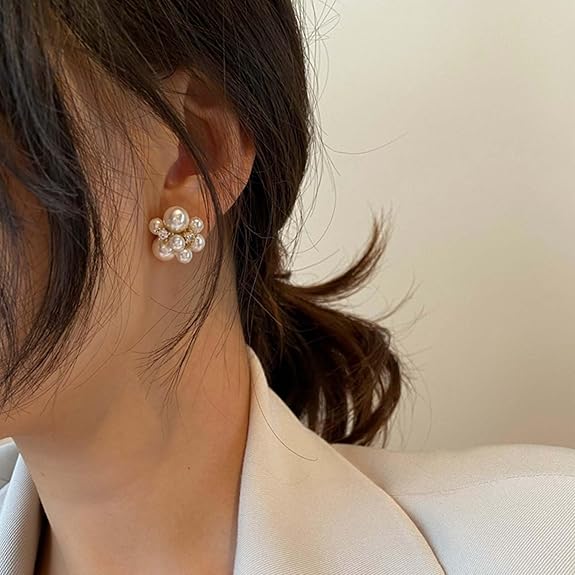 Pearl cluster stud earrings - AR-154