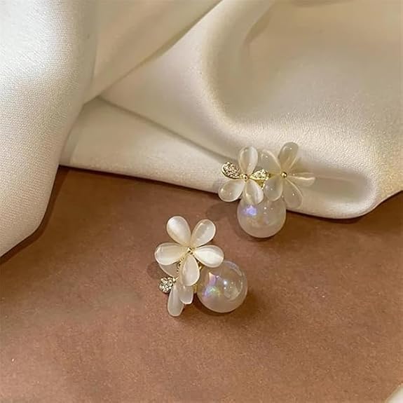 Pearl Flower Stud Earrings - AR-41