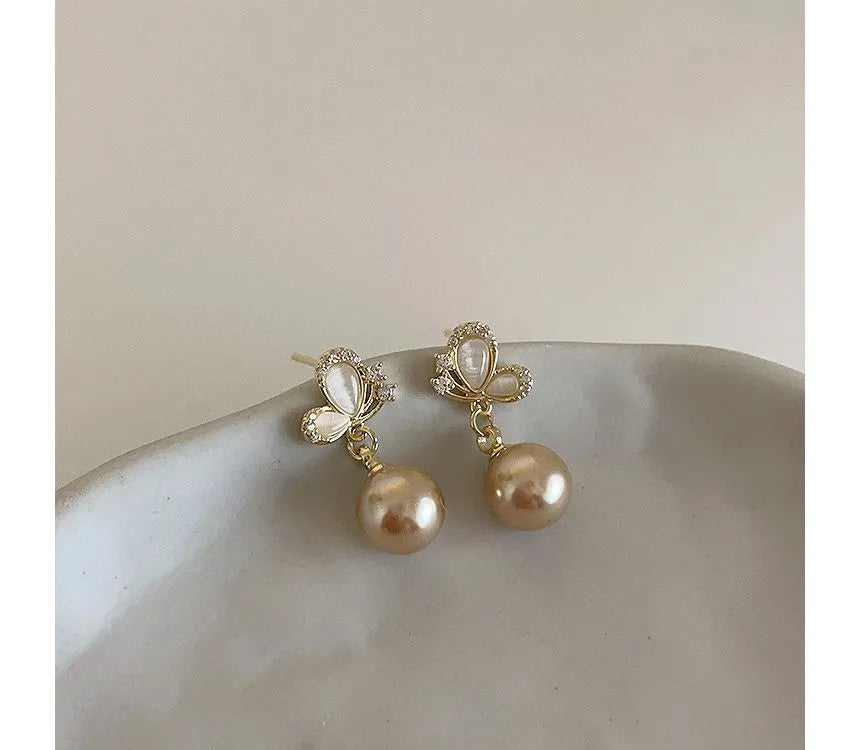 Butterfly pearl drop earrings - AR-138
