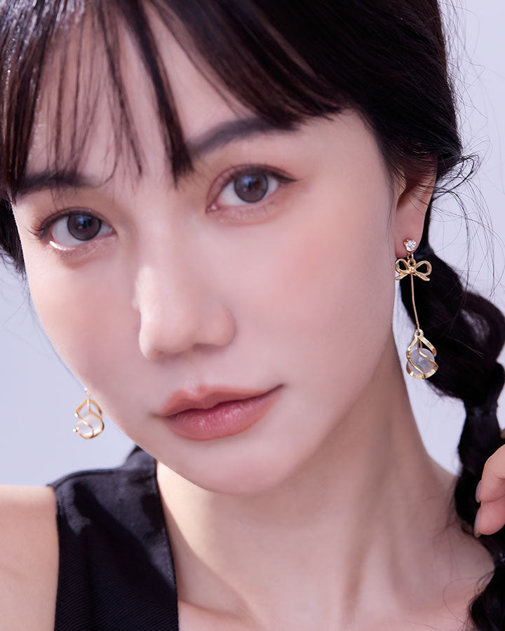 Gold bow tulip drop earrings - AR-141