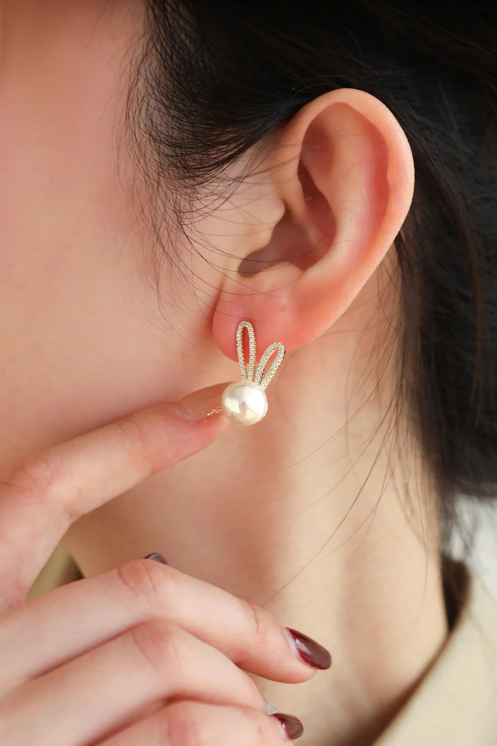 Crystal Bunny Ear Pearl Stud Earrings - AR - 172