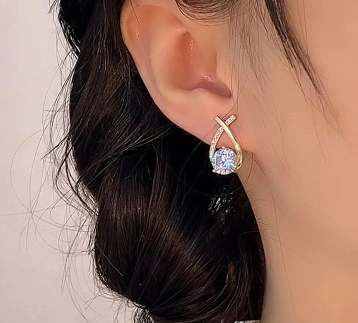 Teardrop Cubic Zirconia Earrings - AR-100