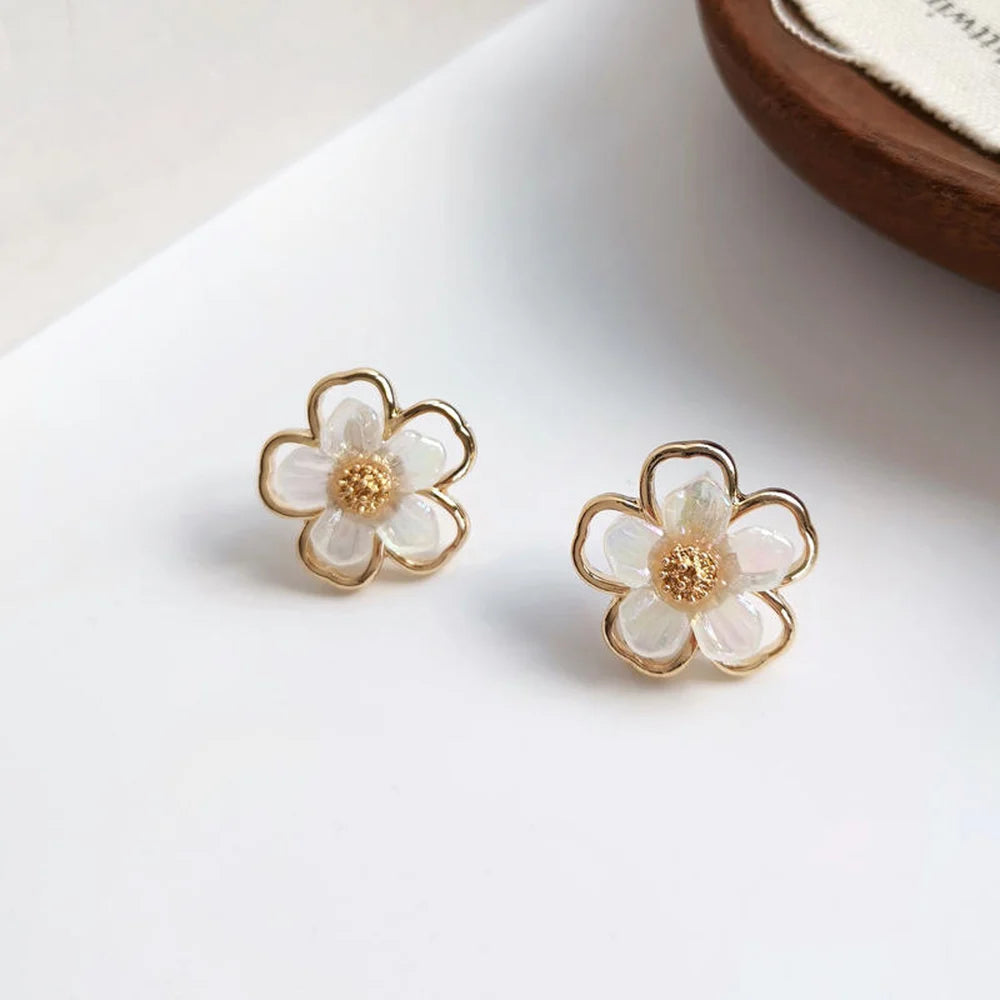 Blossom Flower Stud Earring- AR-28