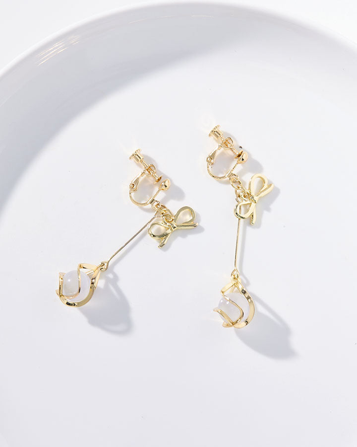 Gold bow tulip drop earrings - AR-141