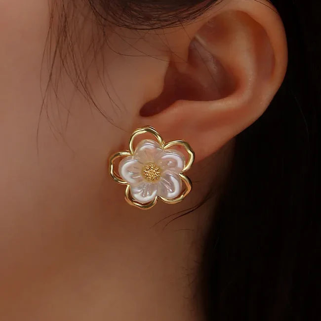 Blossom Flower Stud Earring- AR-28