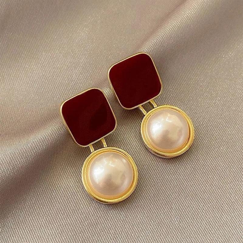 Red Square Pearl Earrings - AR-102