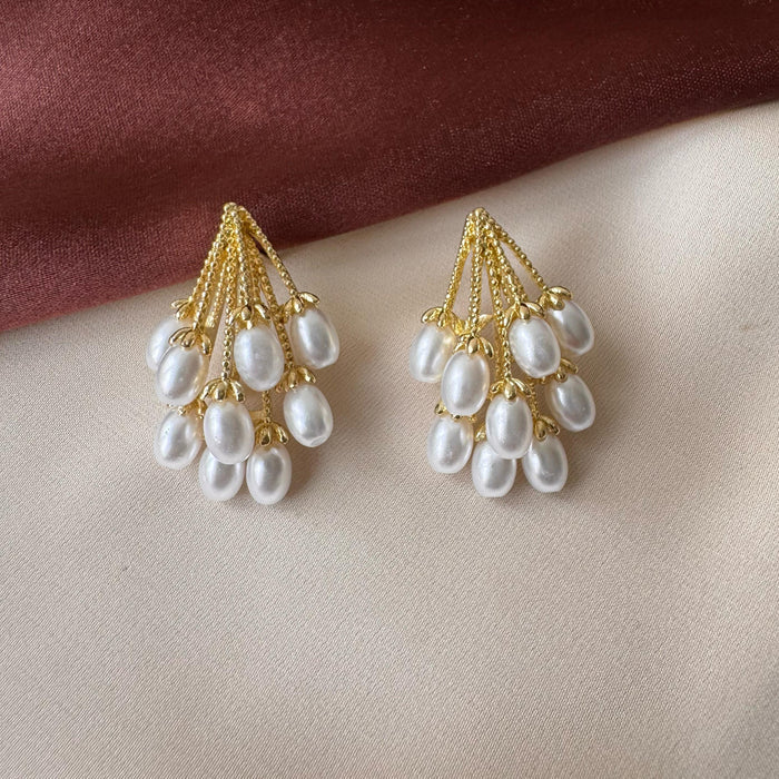 Bunch Of Grapes Gold Plated Stud Earrings - AR-21