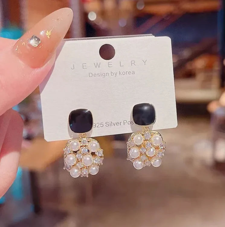 Gold-Plated Black Enamel and Pearl Cluster Earrings - AR-118