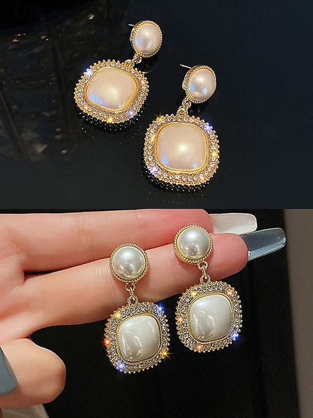 Gold-Plated Square Drop Earrings - AR-105