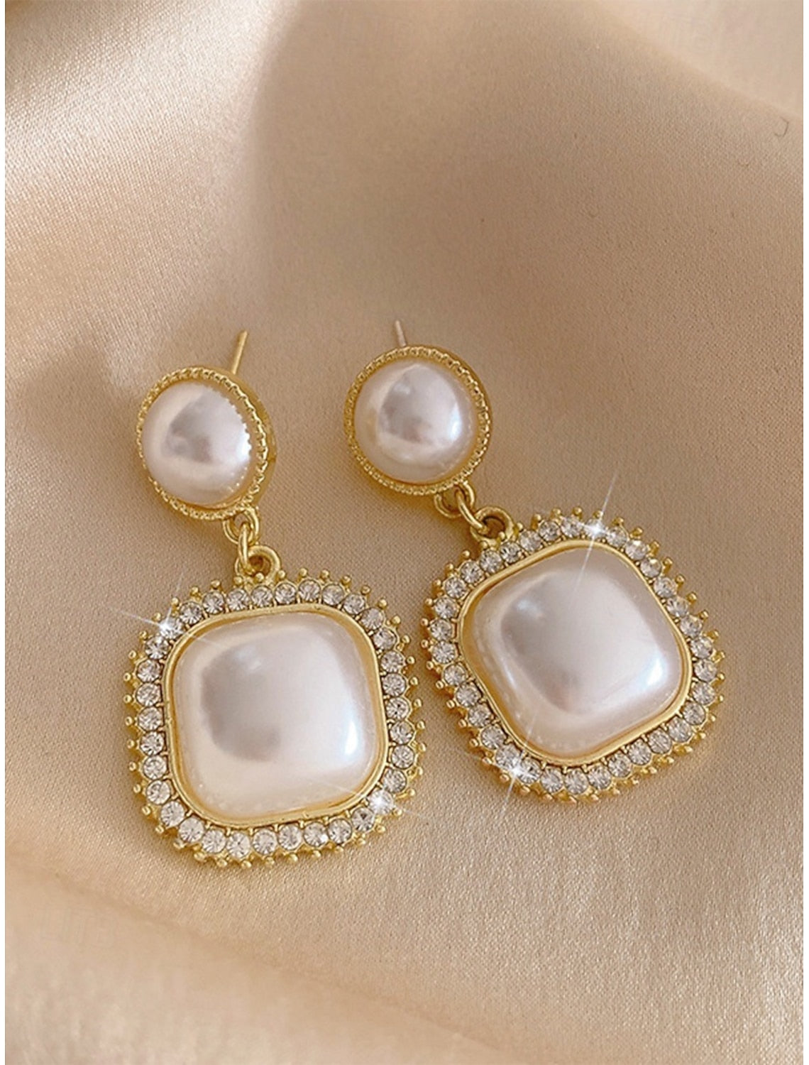 Gold-Plated Square Drop Earrings - AR-105